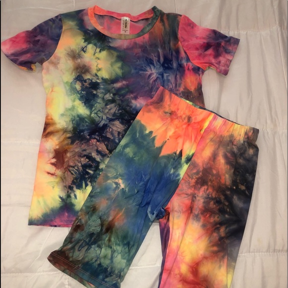Pants - Tie dye biker shorts and tee shirt set new